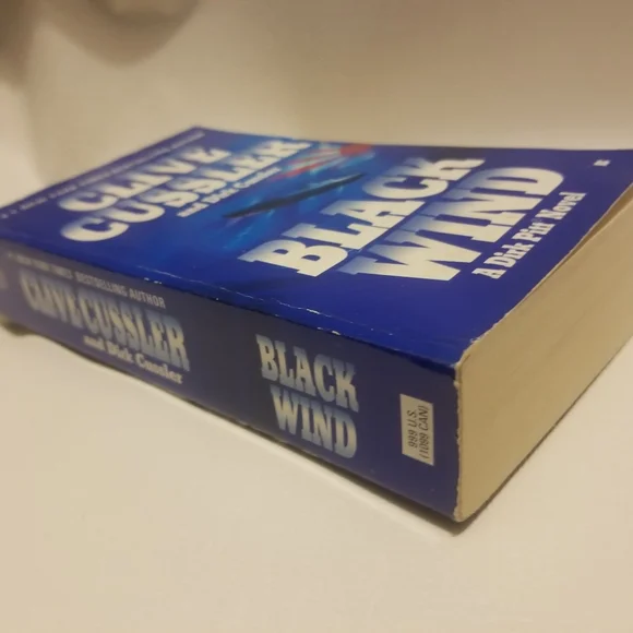 Two EUC action adventure Clive Cussler bks - Picture 9 of 11